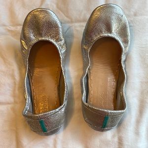 Silver screen Tieks
